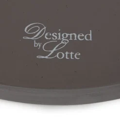 Designed by Lotte Kaktuskradsetræ