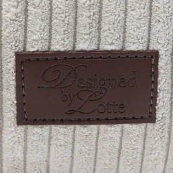 Designed by Lotte liggepude Ribbed, lysegrå