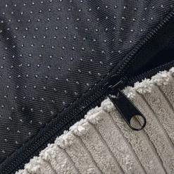 Designed by Lotte liggepude Ribbed, lysegrå