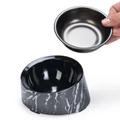 Designed by Lotte melamin katteskål Vita, sort