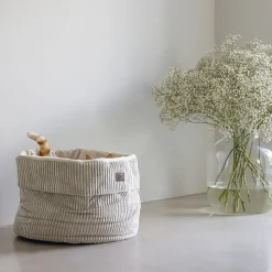 Designed by Lotte Ribbed kattekurv