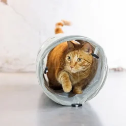 Designet af Lotte Cat Tunnel Ribbet