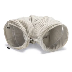 Designet af Lotte Cat Tunnel Ribbet