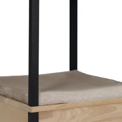Designet af Lotte Nala kradsetræ