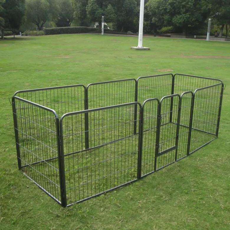 Hvalpeløbegård af metal