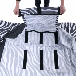Nomad Tales Fluedækken zebra med fast nakkedel