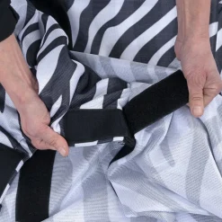 Nomad Tales Fluedækken zebra med fast nakkedel