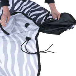 Nomad Tales Fluedækken zebra med fast nakkedel