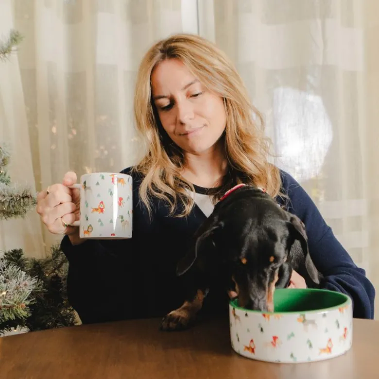 TIAKI sæt med krus og skål "Funny Winter Dogs"